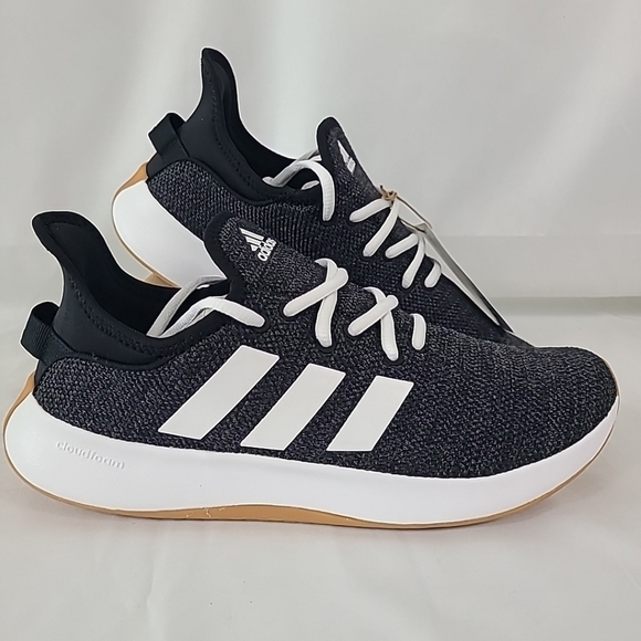 NEW ADIDAS Women's Cloudfoam Pure Running Shoes Size 6 Black Grey White NIB - Picture 1 of 8